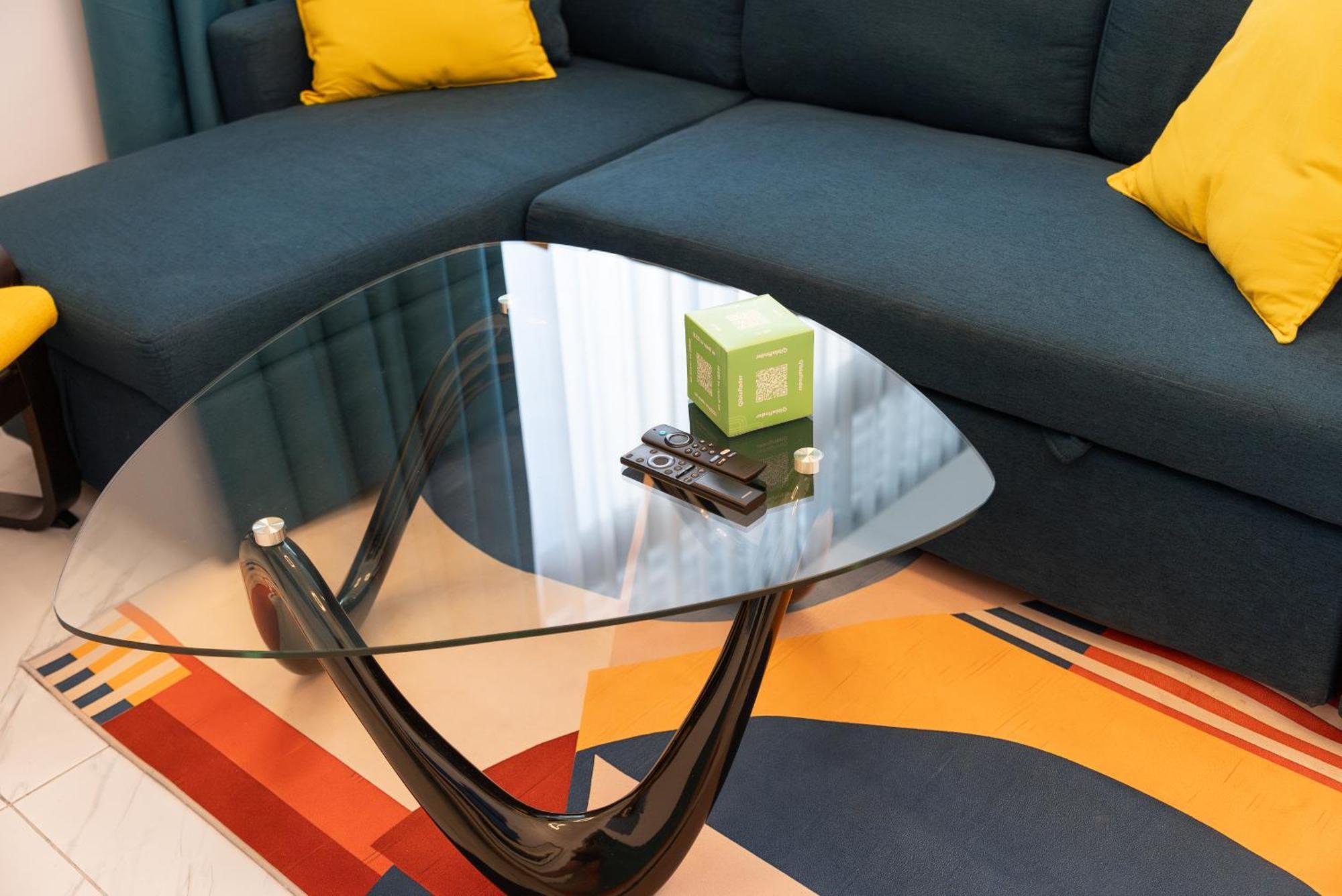 Izzzi Life Mint Aparthotel ดูไบ ภายนอก รูปภาพ
