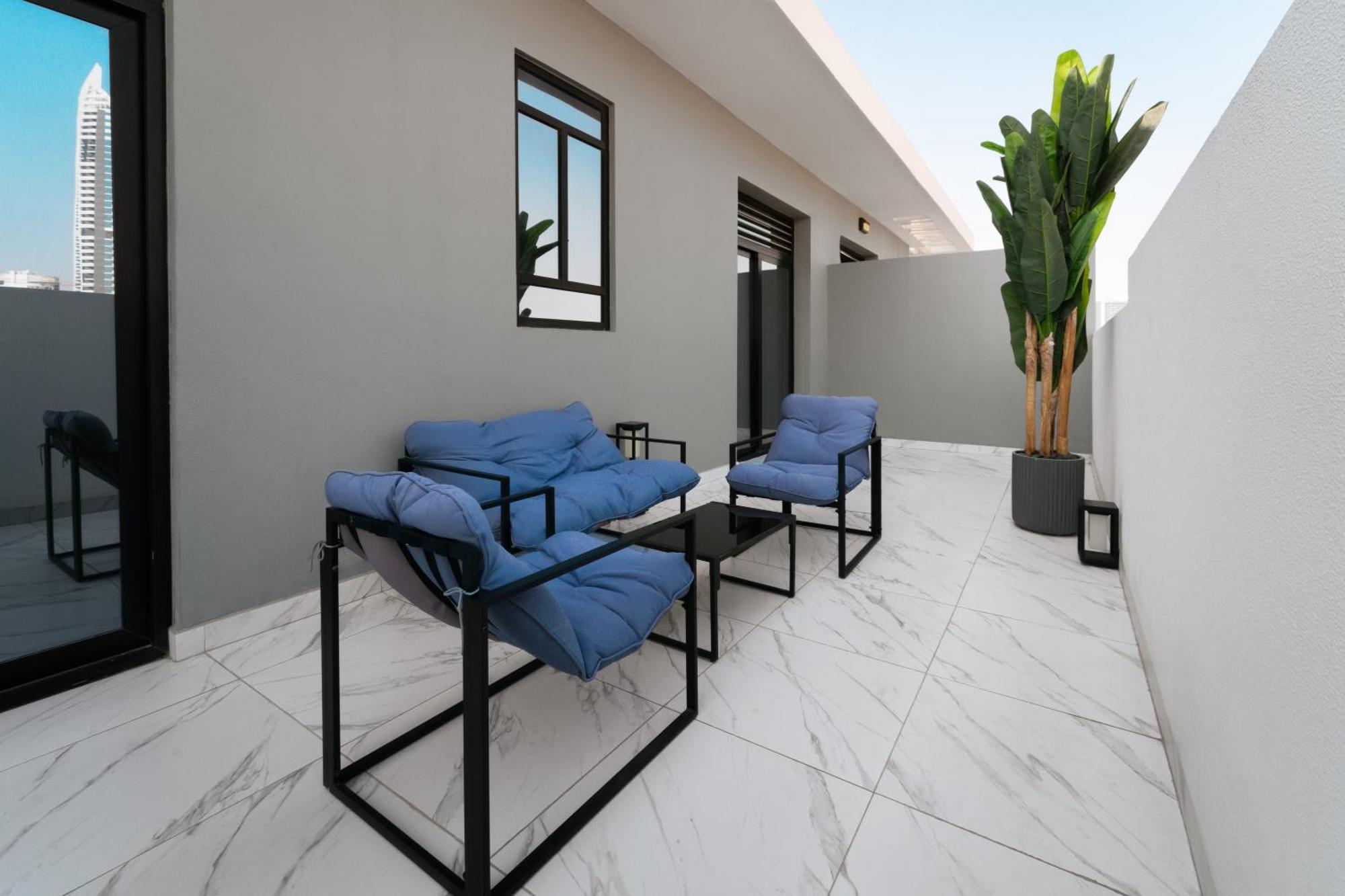 Izzzi Life Mint Aparthotel ดูไบ ภายนอก รูปภาพ