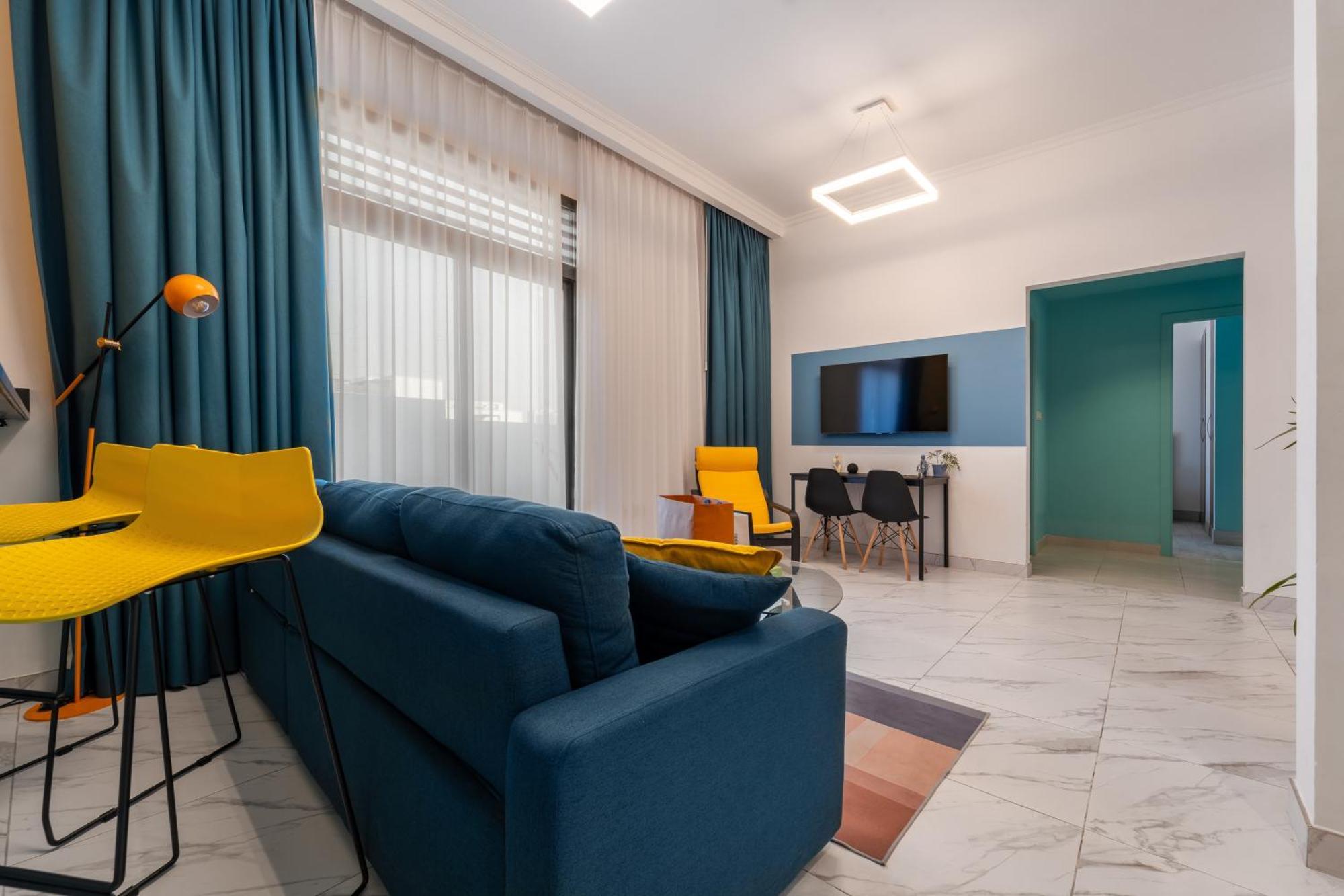Izzzi Life Mint Aparthotel ดูไบ ภายนอก รูปภาพ