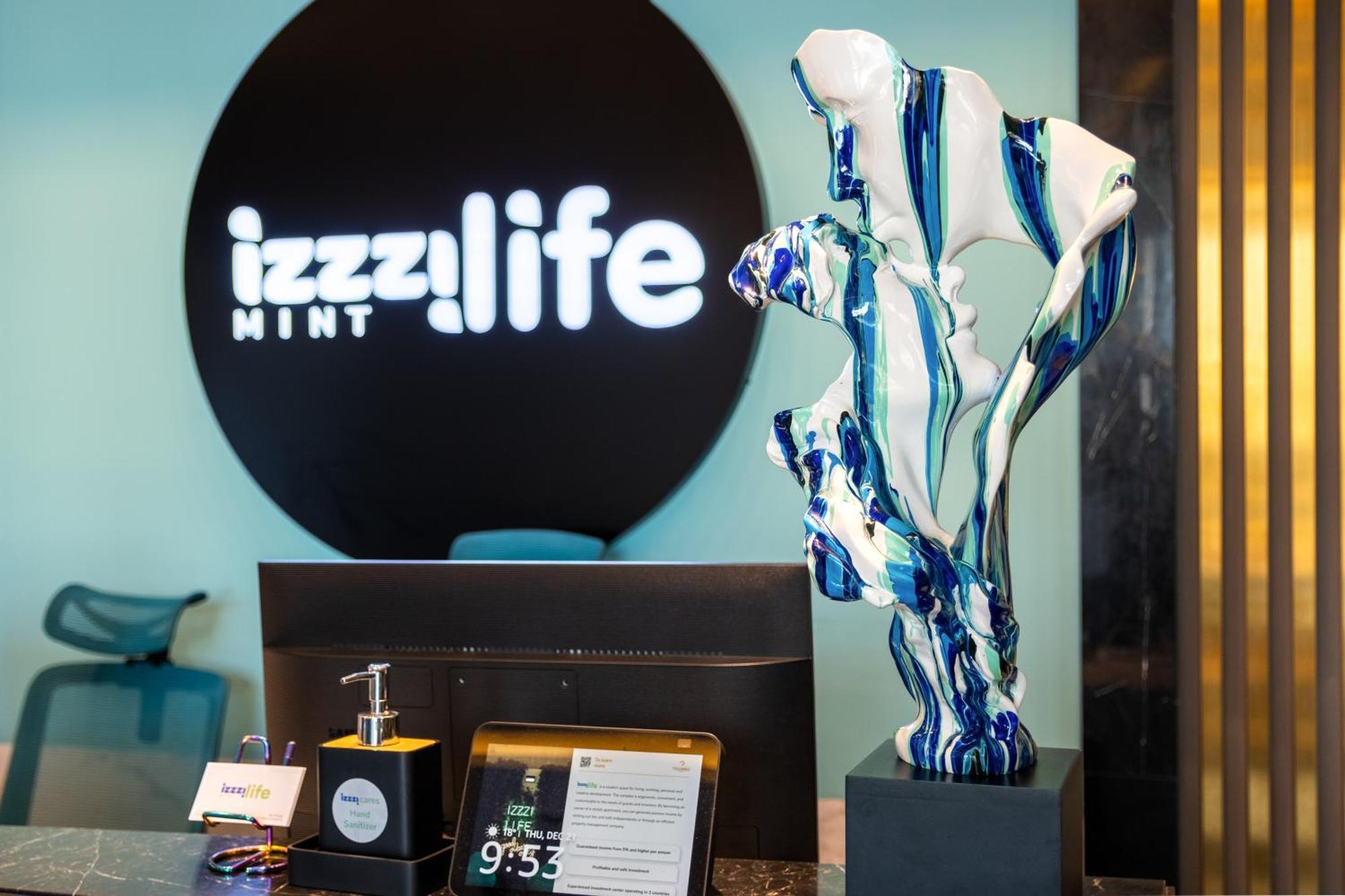 Izzzi Life Mint Aparthotel ดูไบ ภายนอก รูปภาพ